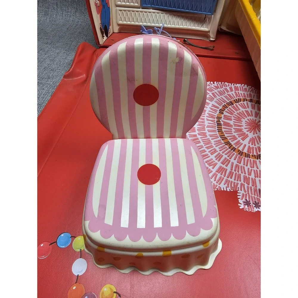 Mattel Cheerful Tearful Nursery Baby Doll Playset Case Bed Chair 1965 Vintage